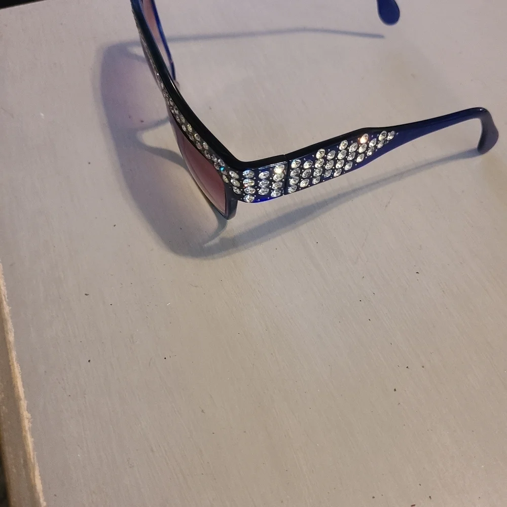 HP🔥🔥Anne marie perris sunglasses w rhinestones